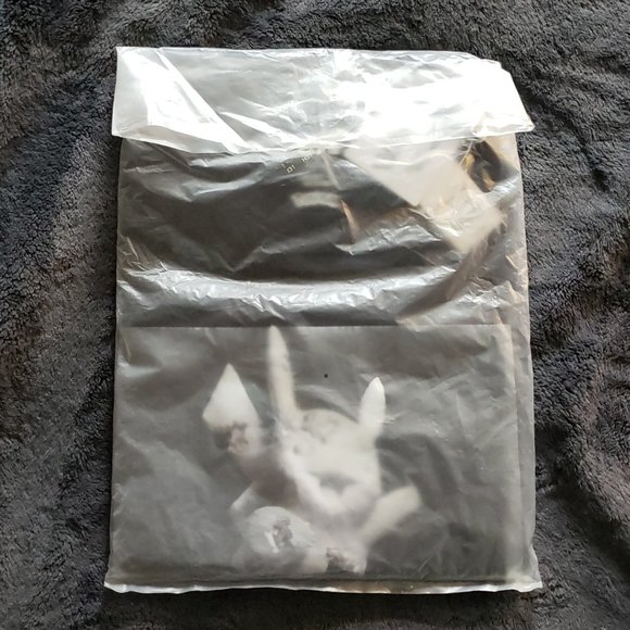 Daniel arsham x Pokemon x Uniqlo Crystal Pikachu Tee - Picture 2 of 2